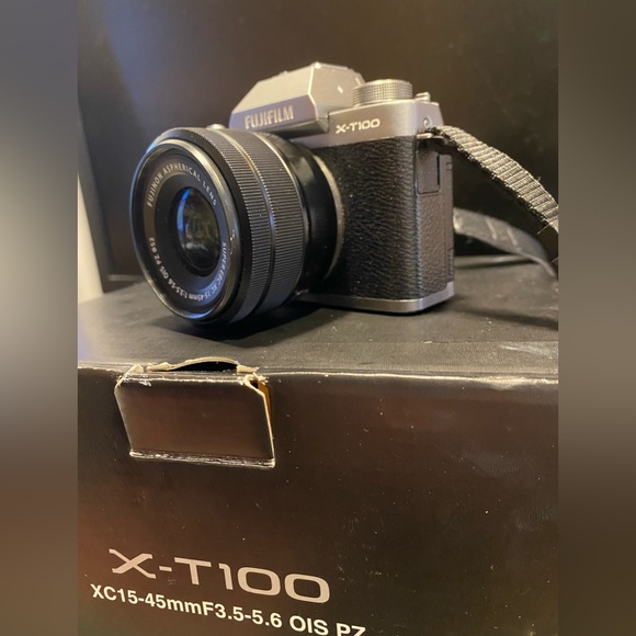 Fujifilm x-t100 camera - Picture 3 of 4